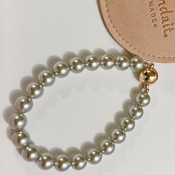 ✨High-Luster Artificial Pearl Bracelet – 8MM Tahitian Color✨ - Picture 1 of 2